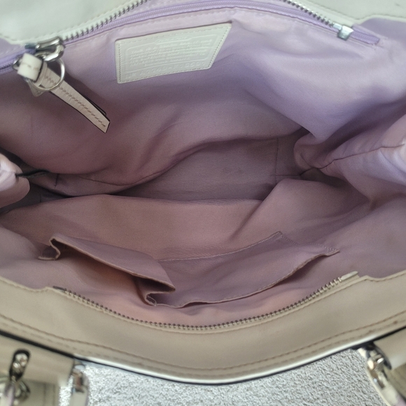 Coach Soho Linen Op Art Tote #16591 White Leather Purple Satin Interior - Picture 11 of 14